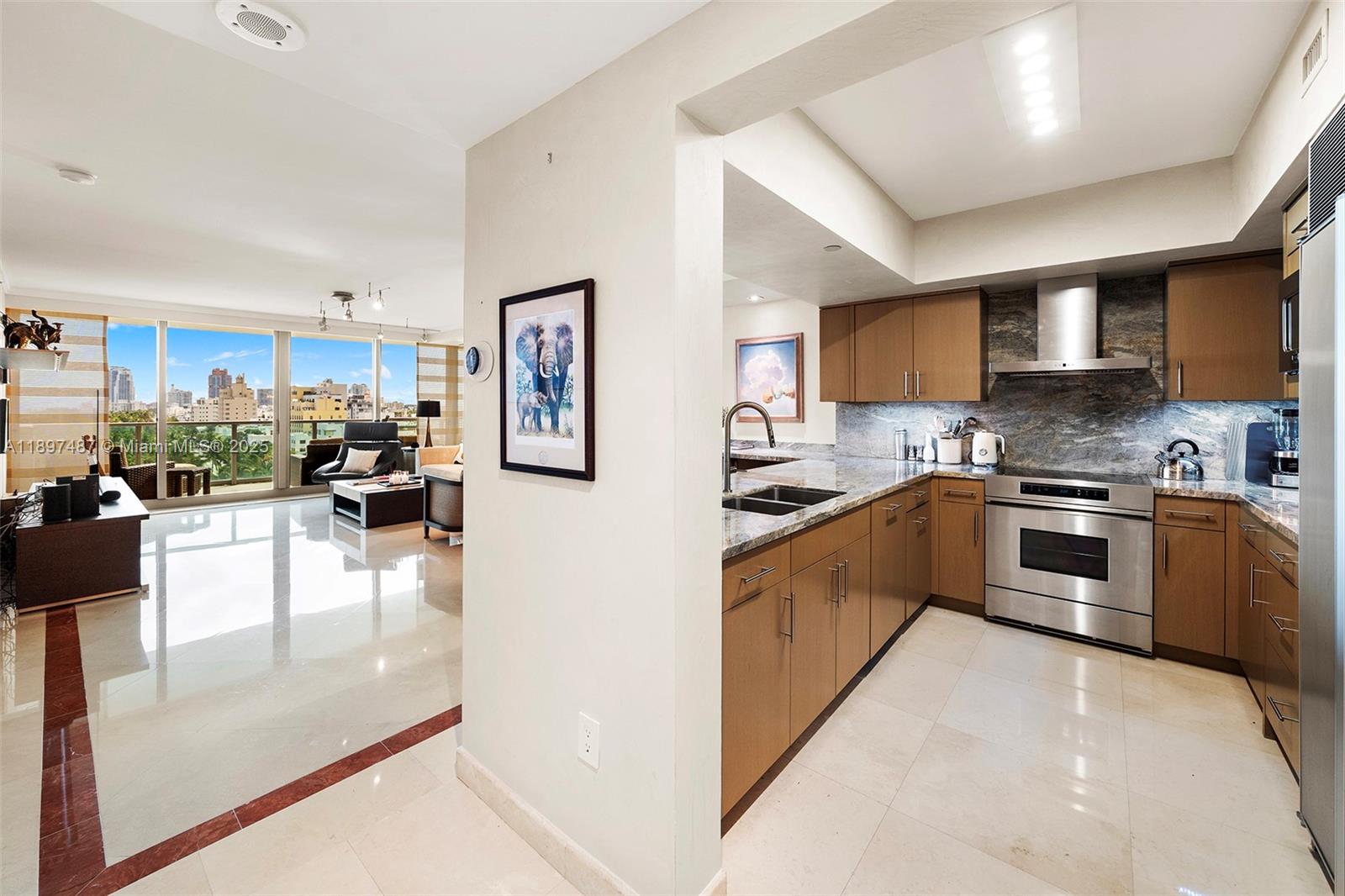 1455 Ocean Dr 1003 Property Photo 15