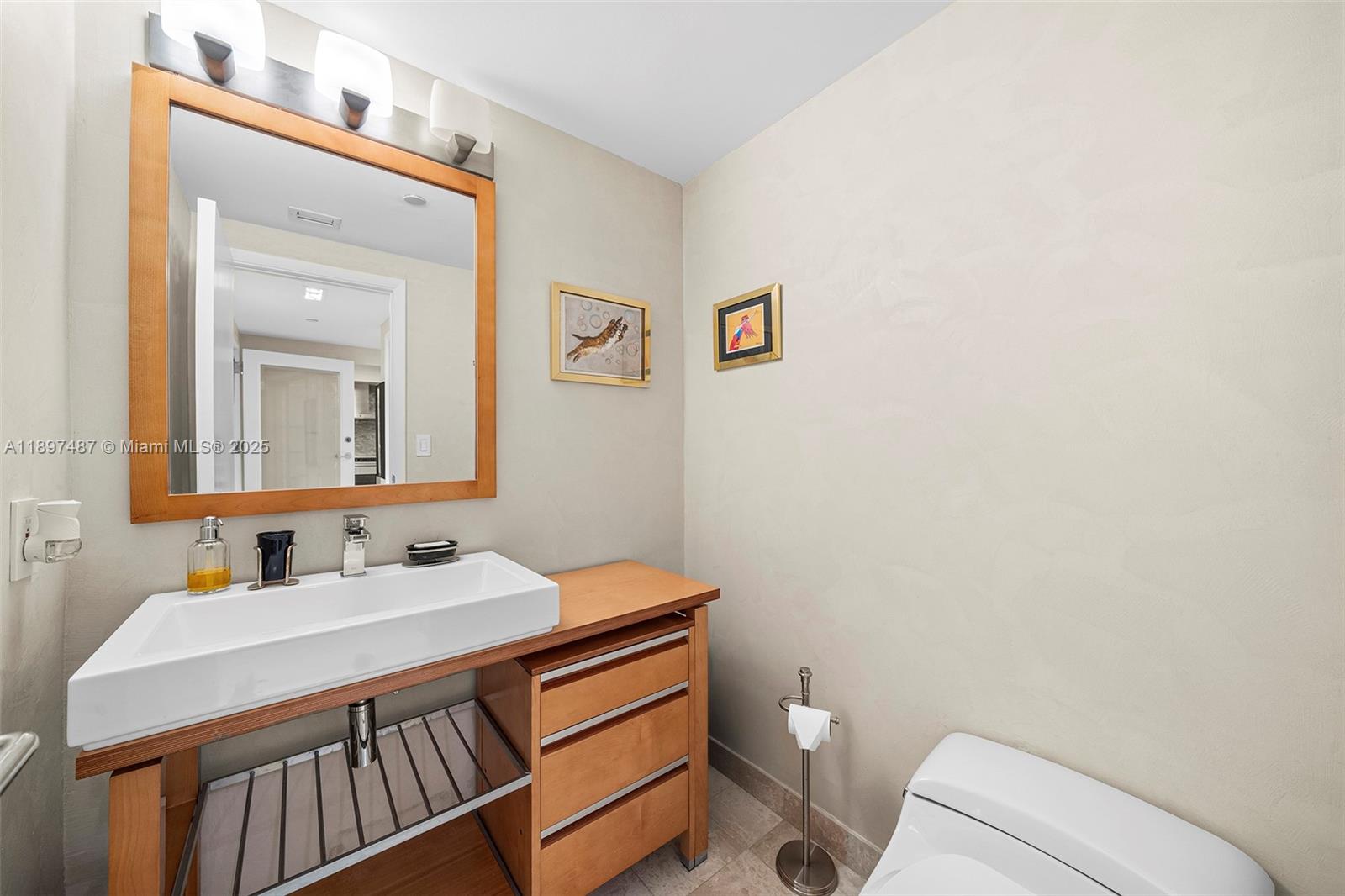 1455 Ocean Dr 1003 Property Photo 33