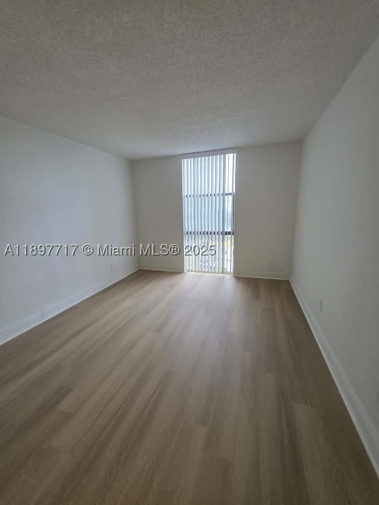 13499 Biscayne Blvd 811 Property Photo 7