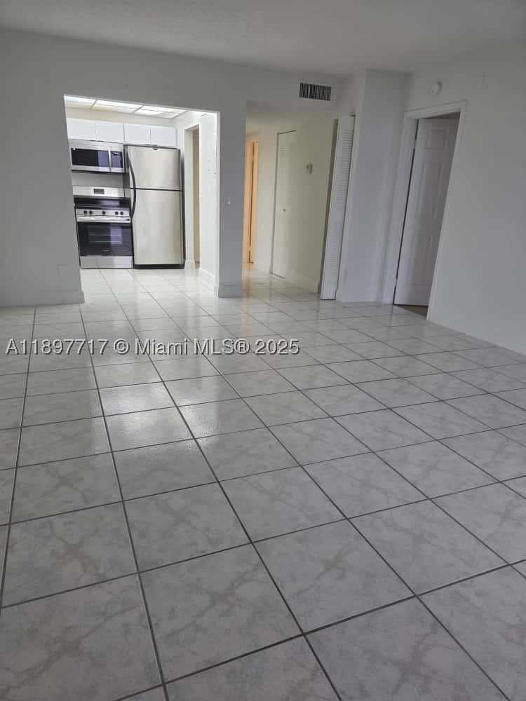 13499 Biscayne Blvd 811 Property Photo 13