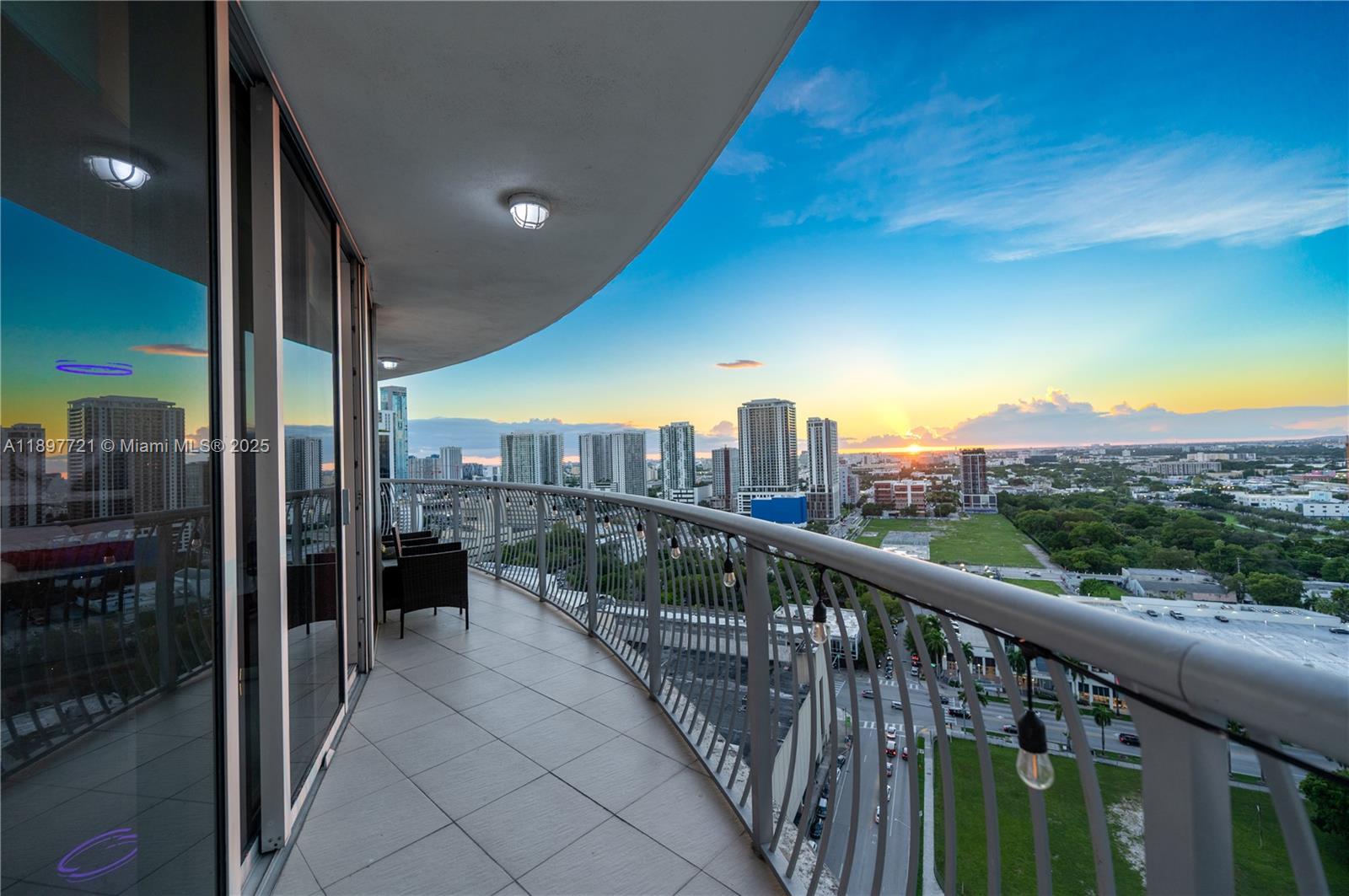1750 N Bayshore Dr 2615 Property Photo 2