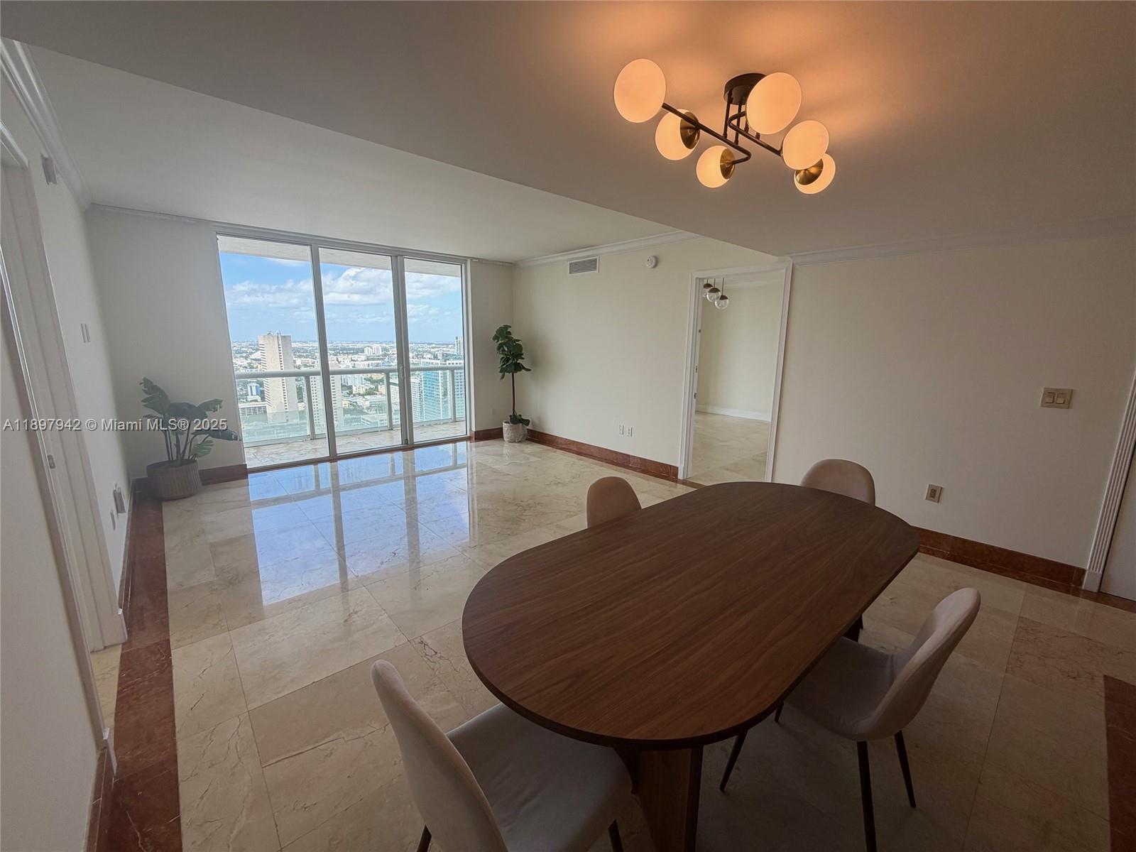 50 Biscayne Blvd 5211 Property Photo 7