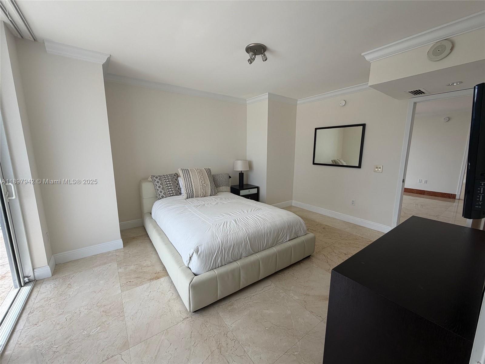 50 Biscayne Blvd 5211 Property Photo 10