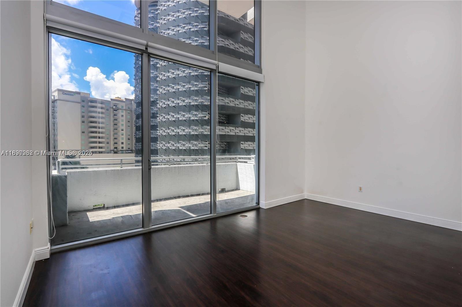 1050 Brickell Ave 414 Property Photo 3