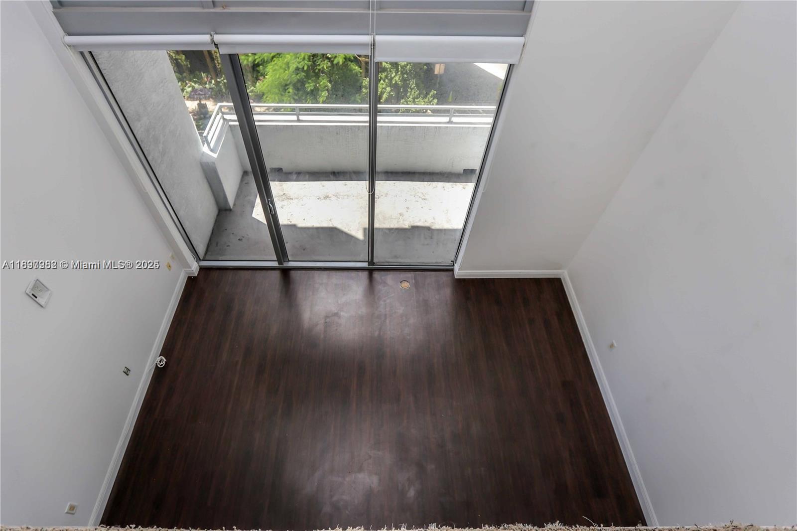 1050 Brickell Ave 414 Property Photo 5