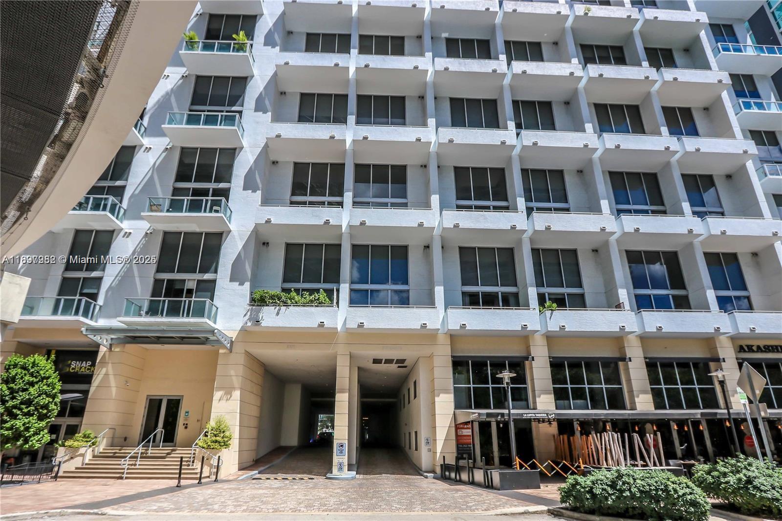 1050 Brickell Ave 414 Property Photo 29