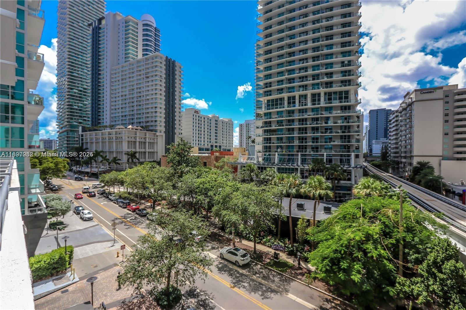 1050 Brickell Ave 414 Property Photo 33