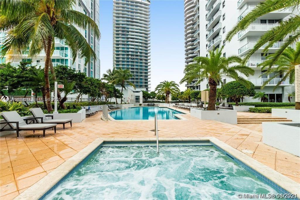 1050 Brickell Ave 414 Property Photo 37