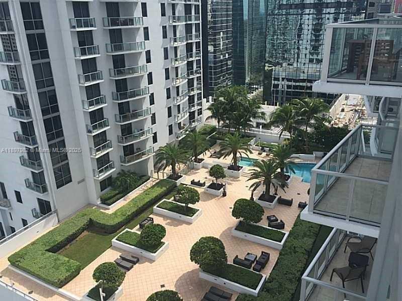 1050 Brickell Ave 414 Property Photo 38