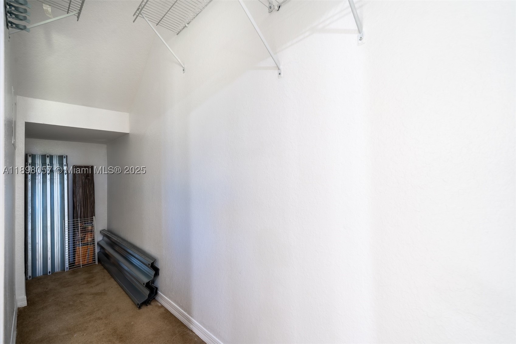 6051 Sw 19th Pl Property Photo 23
