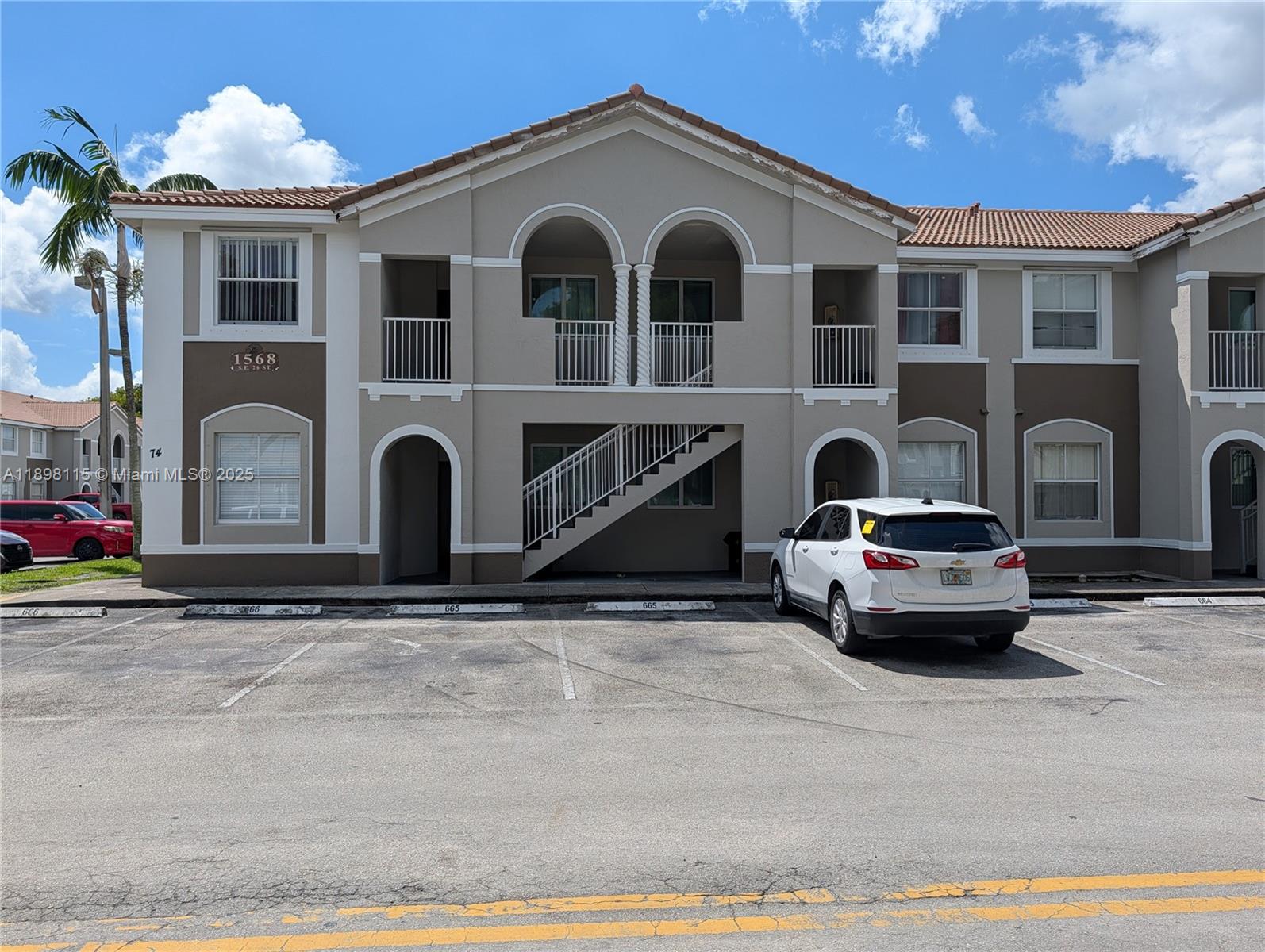 1568 SE 26th St 106 Property Photo 1