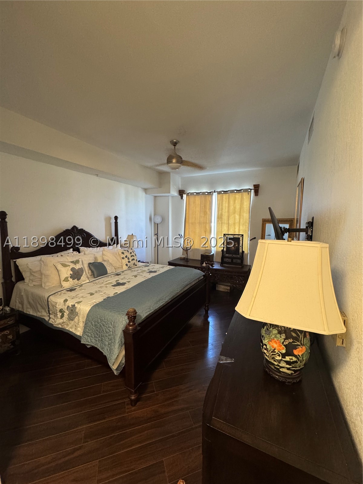 A11898499 Property Photo 15
