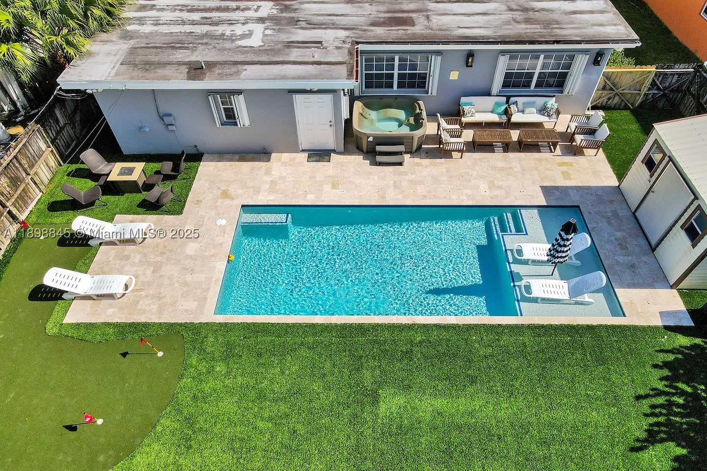 1305 Funston St Property Photo 49