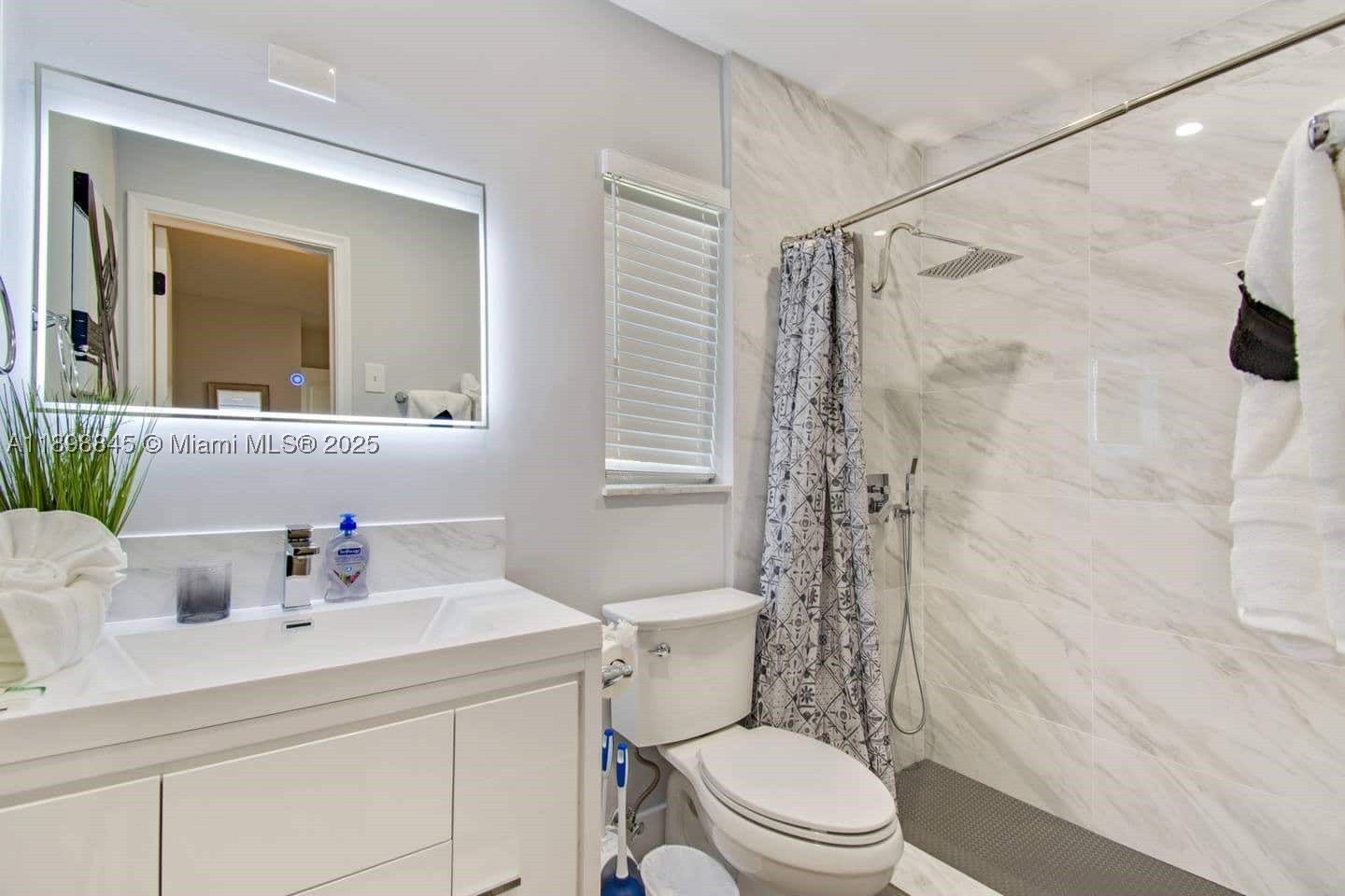 1305 Funston St Property Photo 62
