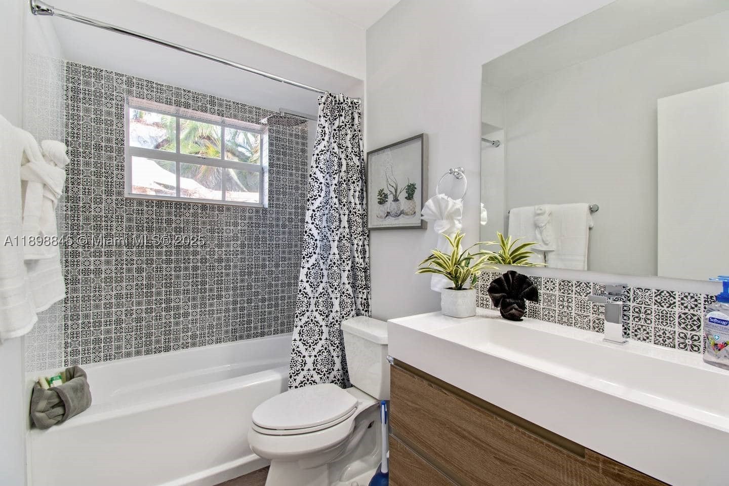 1305 Funston St Property Photo 73