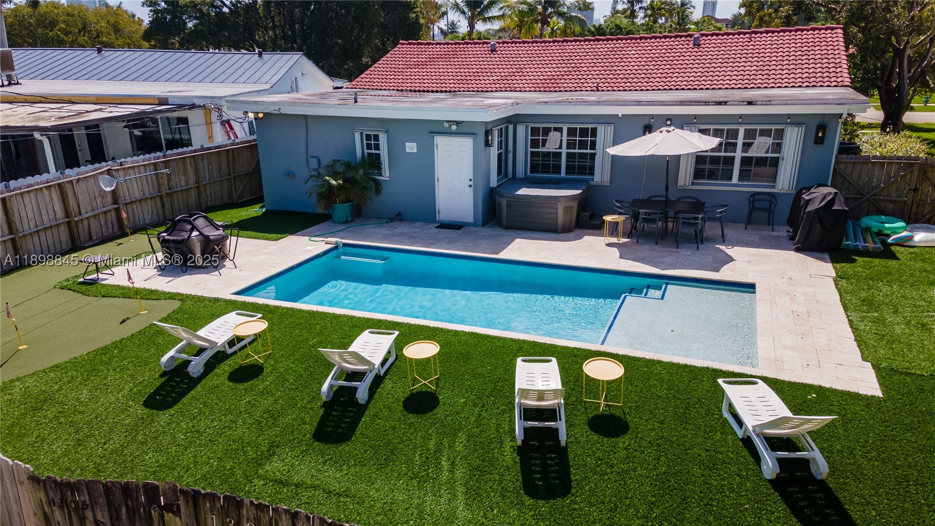 1305 Funston St Property Photo 83