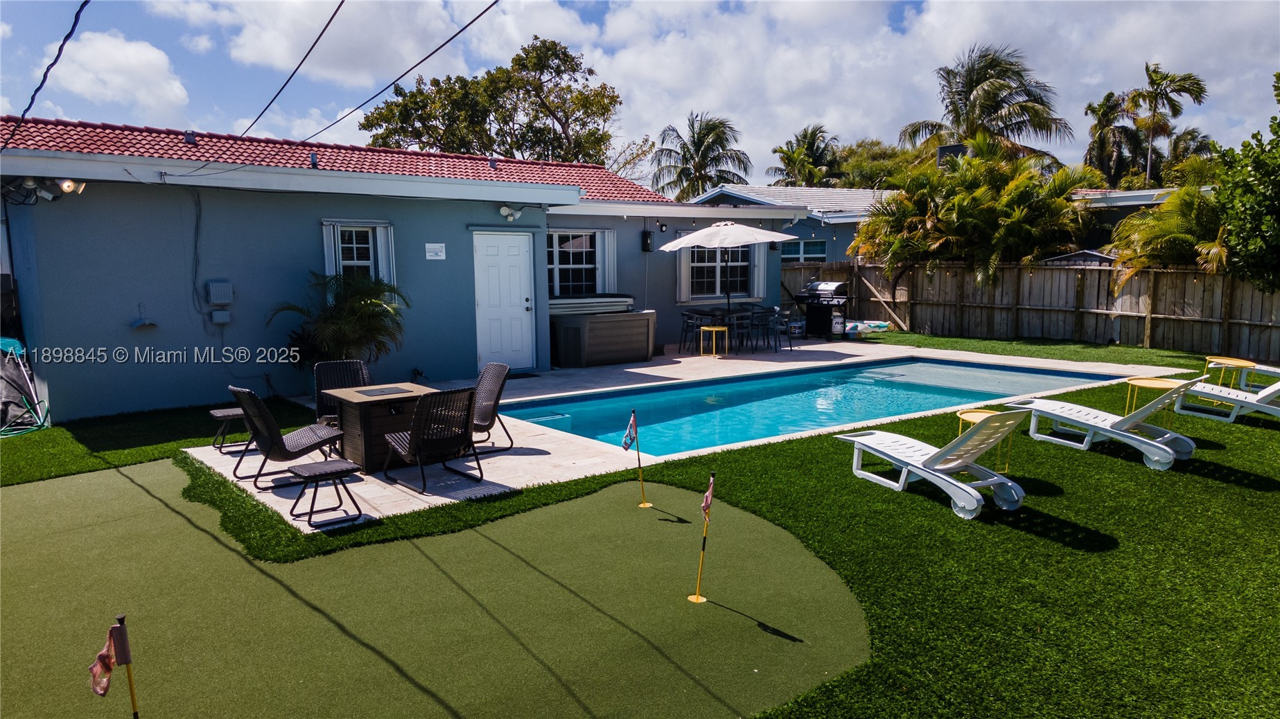 1305 Funston St Property Photo 88