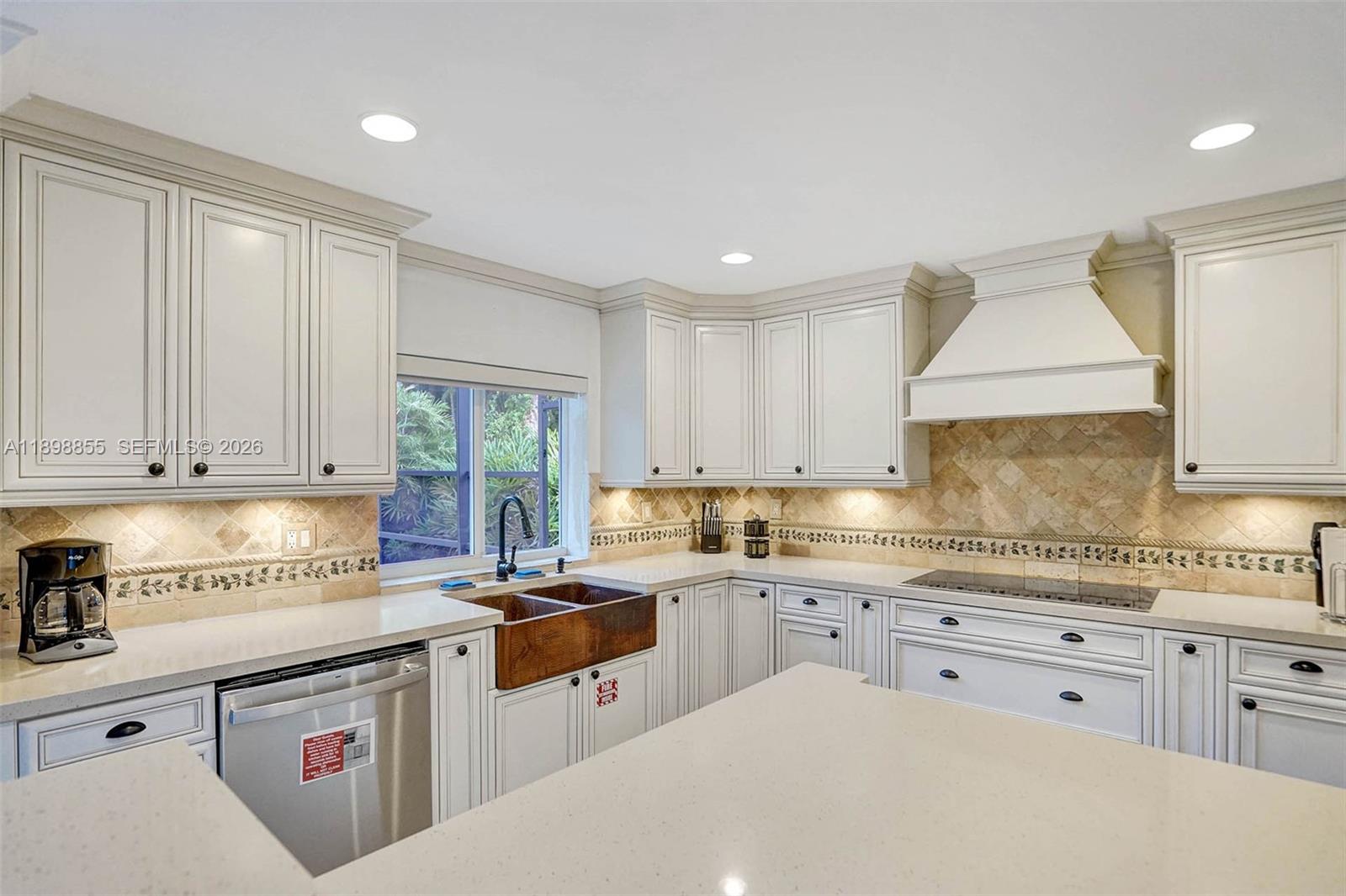 2120 Sw 28th Way Property Photo 11