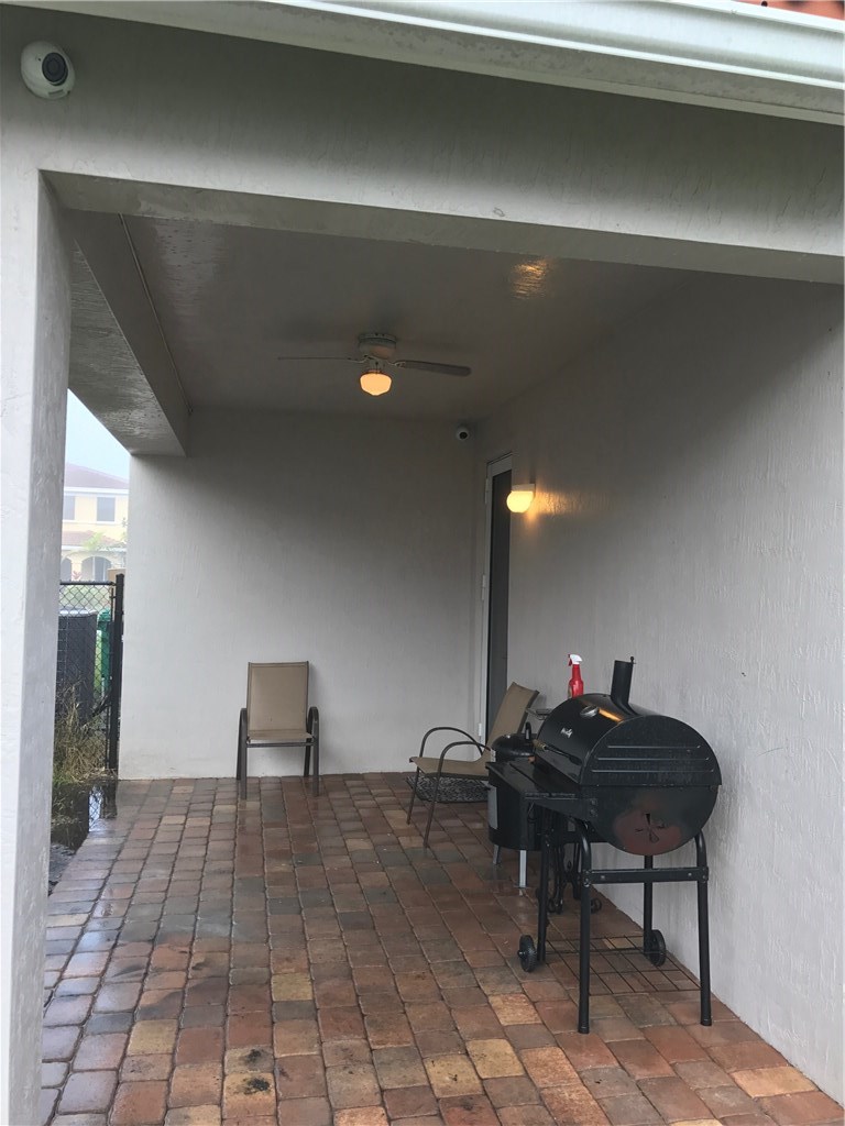 7991 Johnson St Property Photo 5