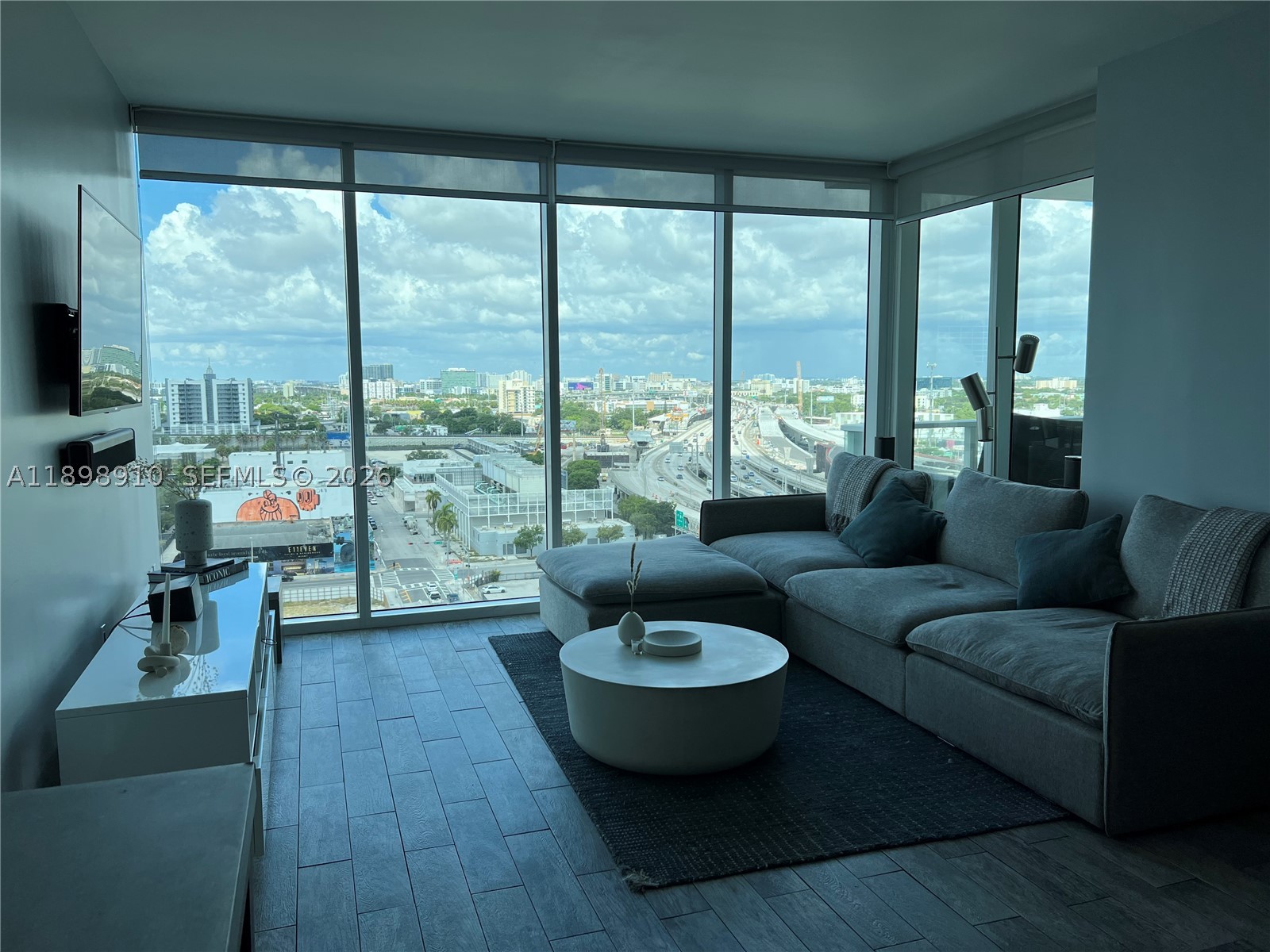 1040 Biscayne Blvd 1106 Property Photo 28