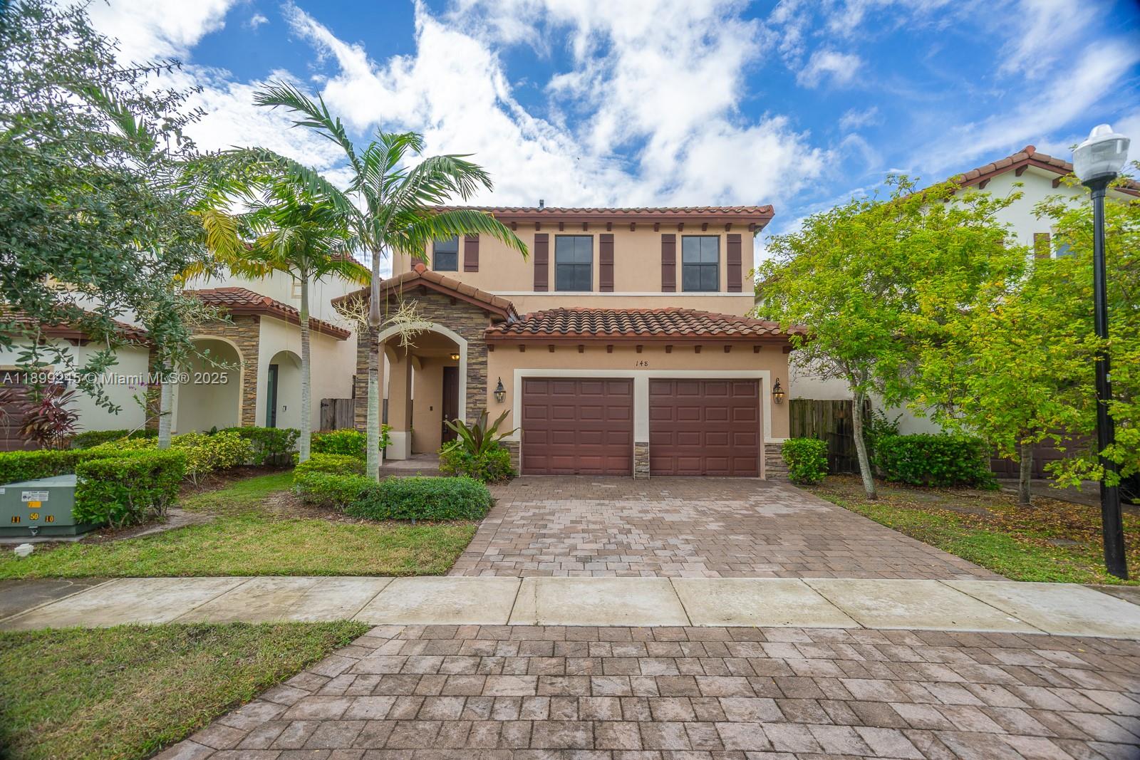 148 Ne 24th Ave Property Photo 1