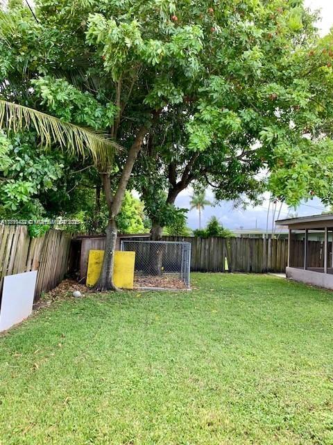 6720 Nw 28th St Property Photo 6