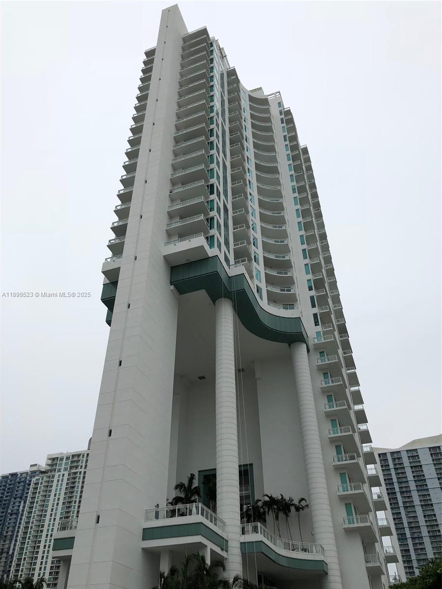 900 Brickell Key Blvd 2205 Property Photo 48