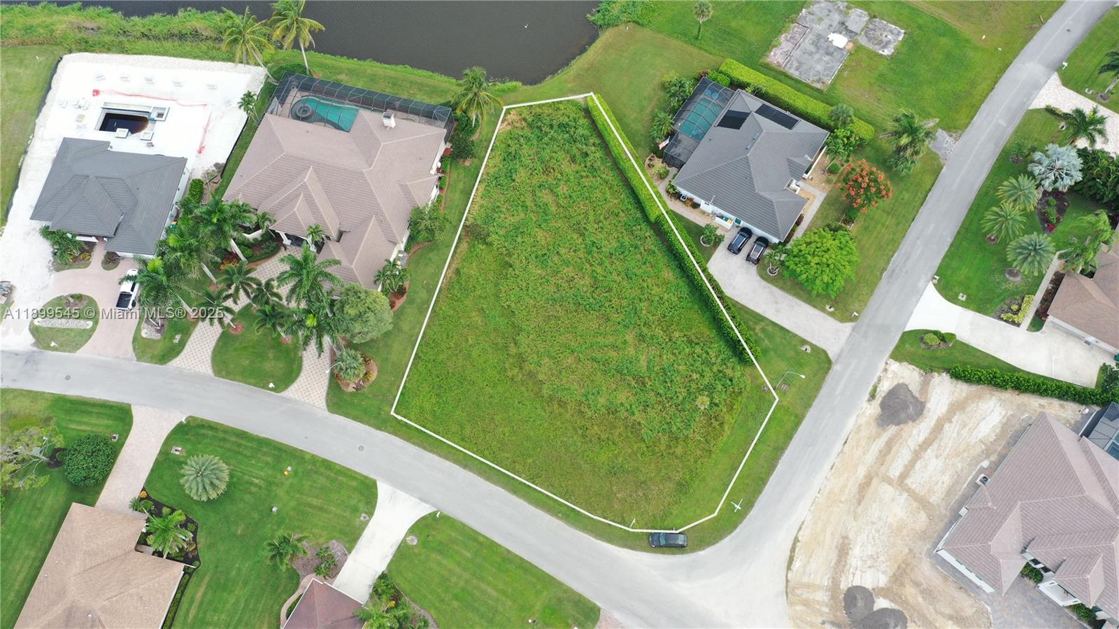 18018 Royal Hammock Blvd Property Photo 2