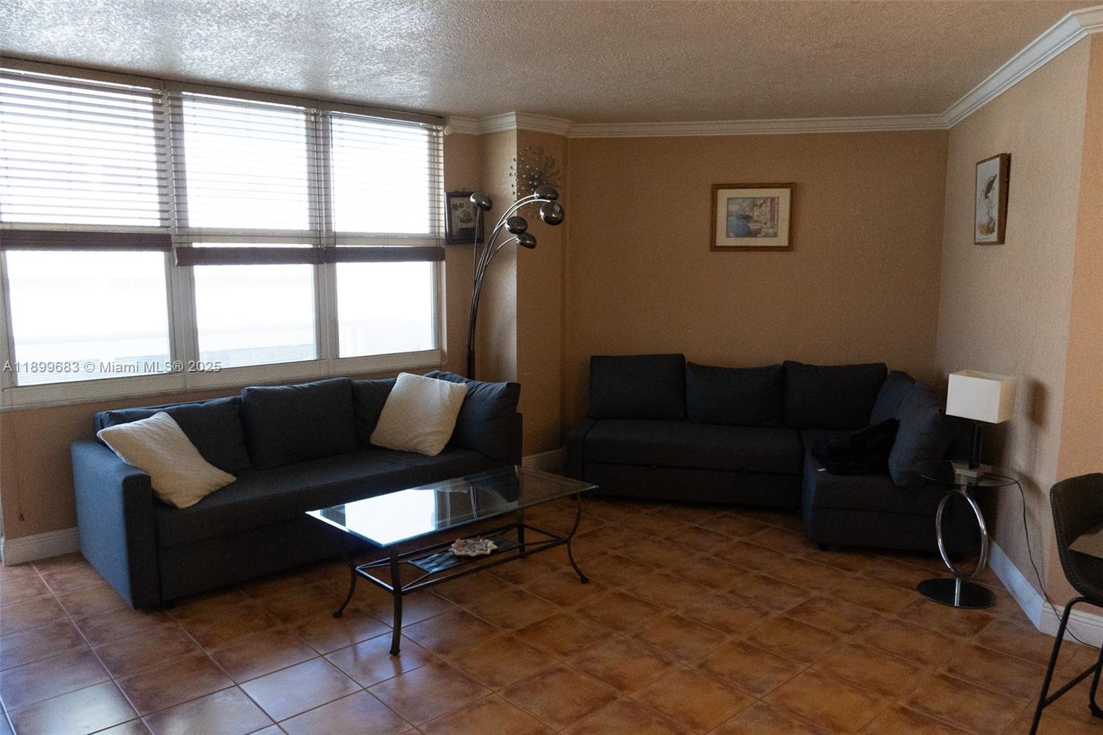 3725 S Ocean Dr 1021 Property Photo 4