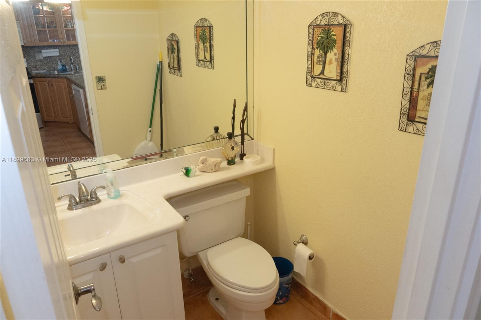 3725 S Ocean Dr 1021 Property Photo 19