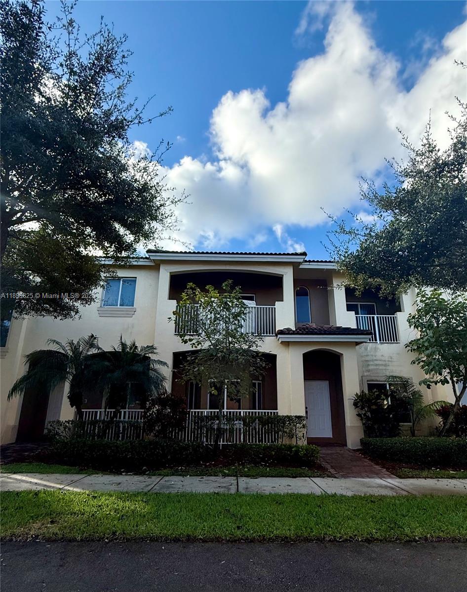 1641 SE 23rd Path Property Photo 1