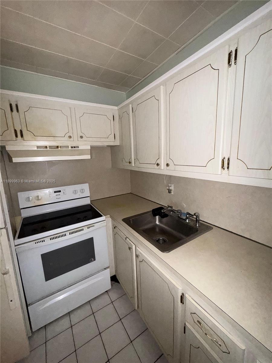 211 Coventry I 211 Property Photo 15