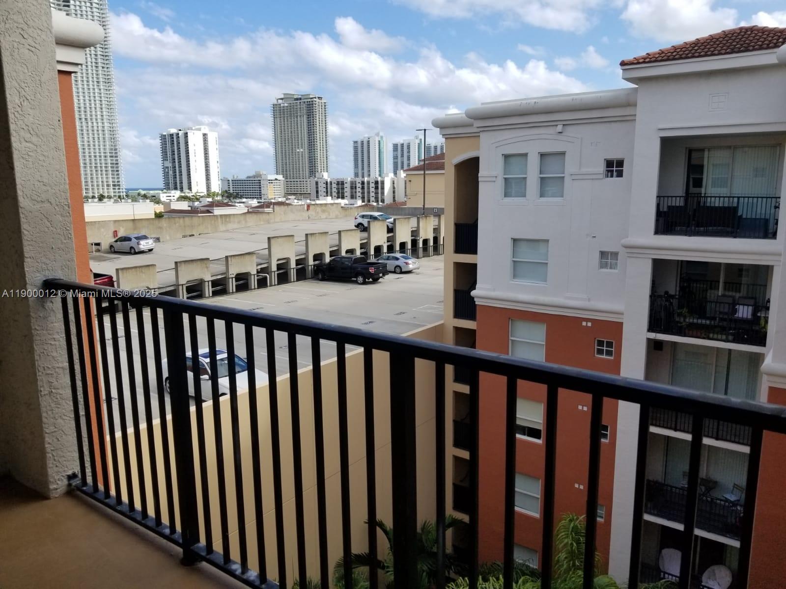 17150 N Bay Rd 2922 Property Photo 1