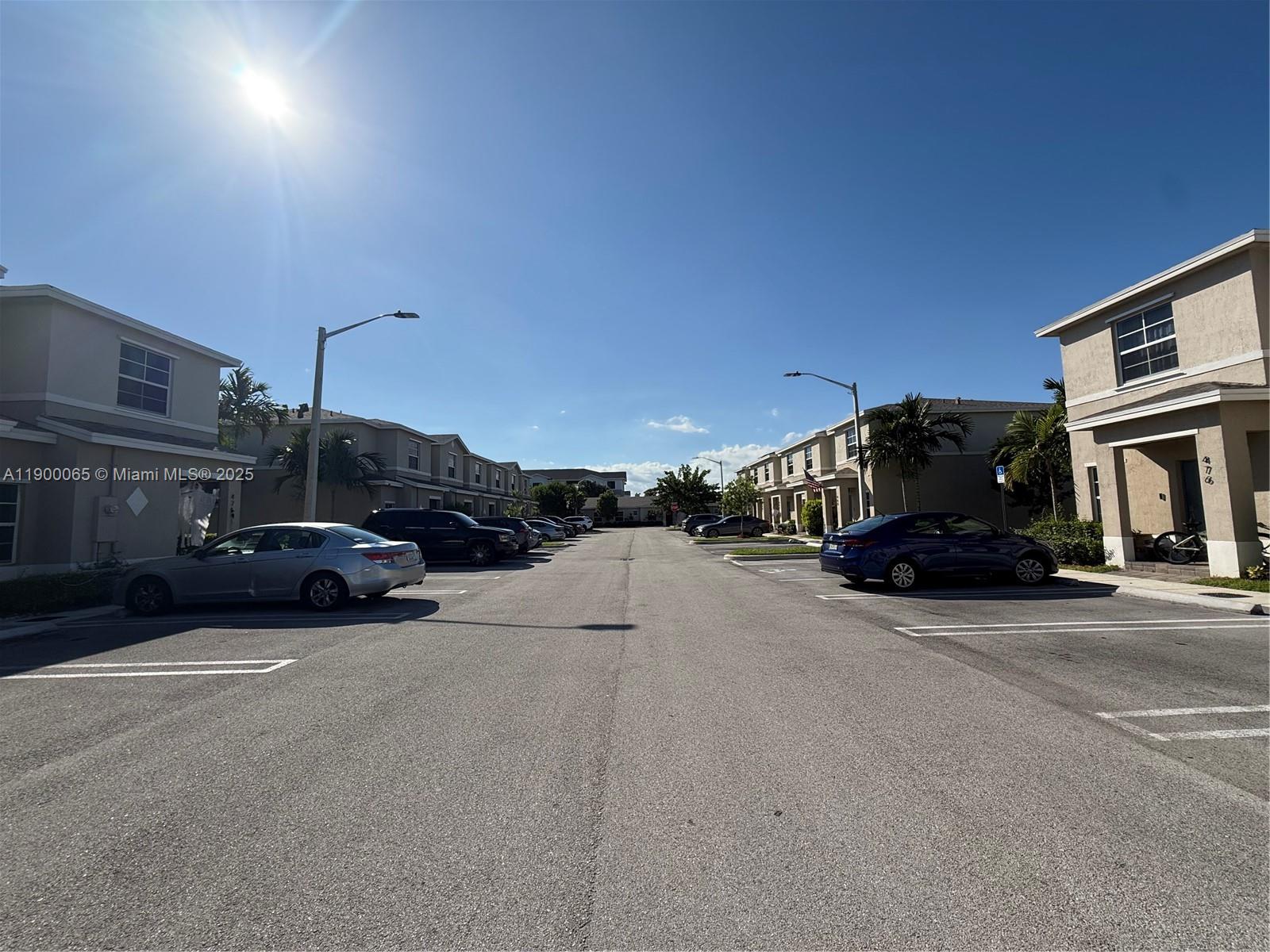 484 Ne 5th St Property Photo 6