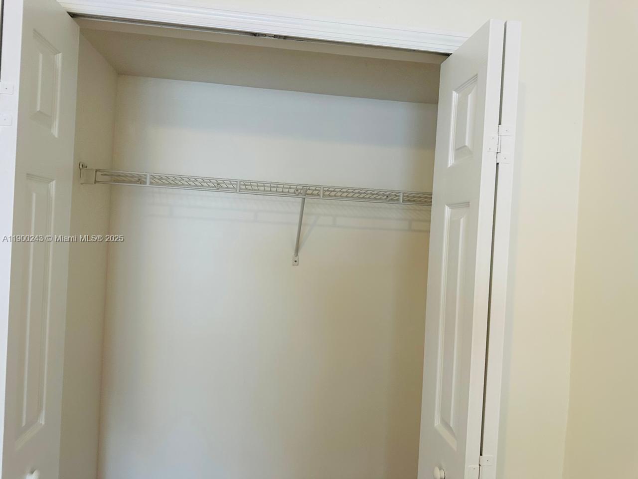 1261 Se 31st Ct 101-53 Property Photo 26