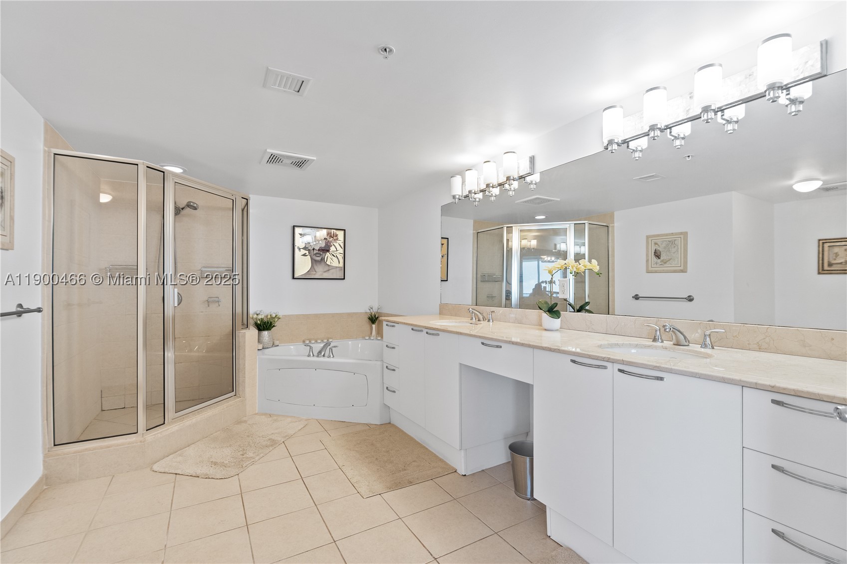 16699 Collins Ave 3604 Property Photo 10