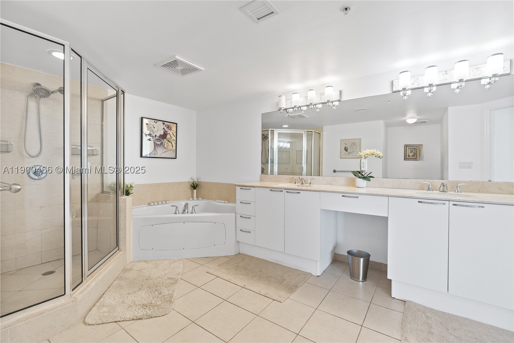 16699 Collins Ave 3604 Property Photo 11