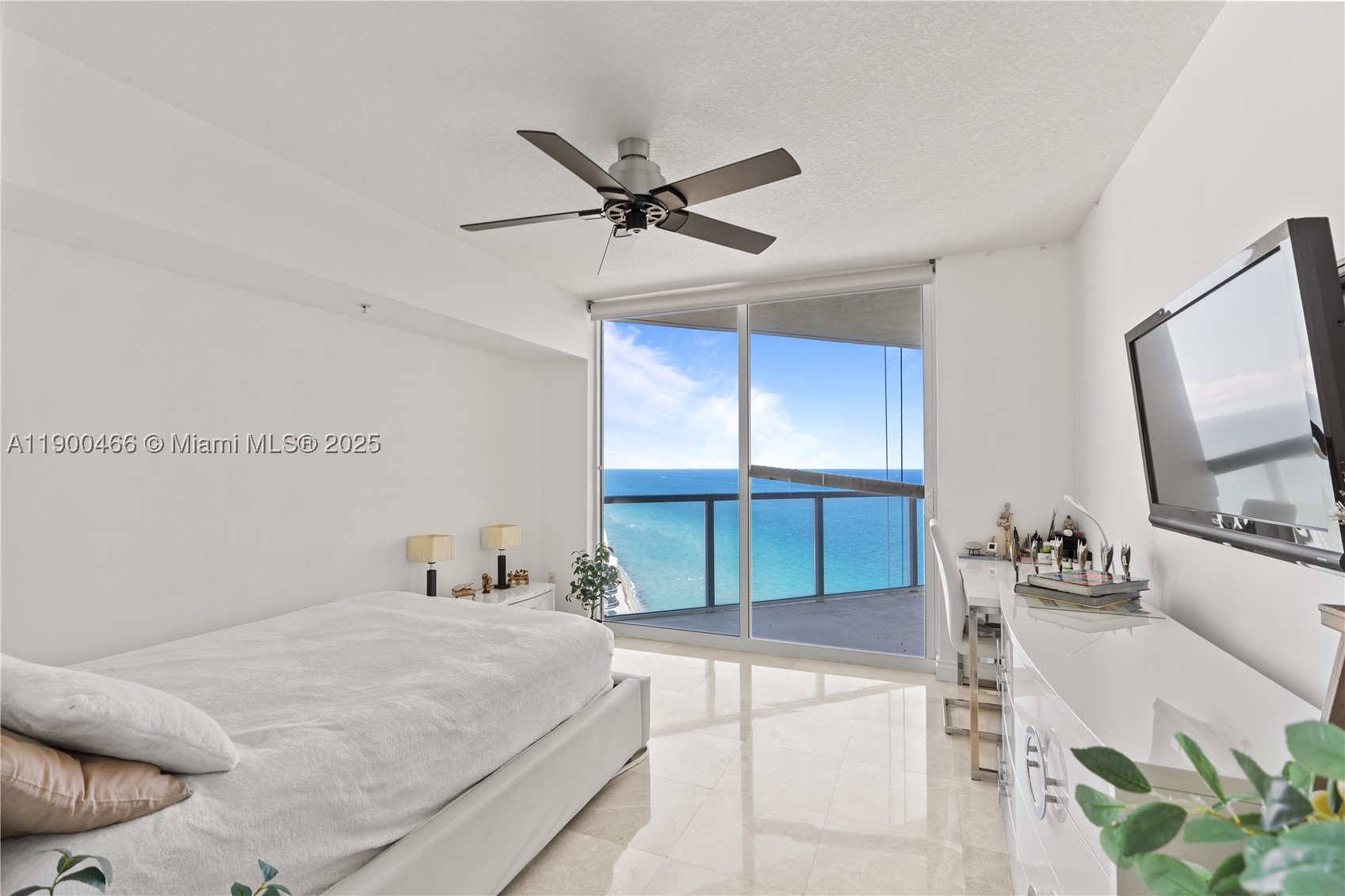 16699 Collins Ave 3604 Property Photo 23