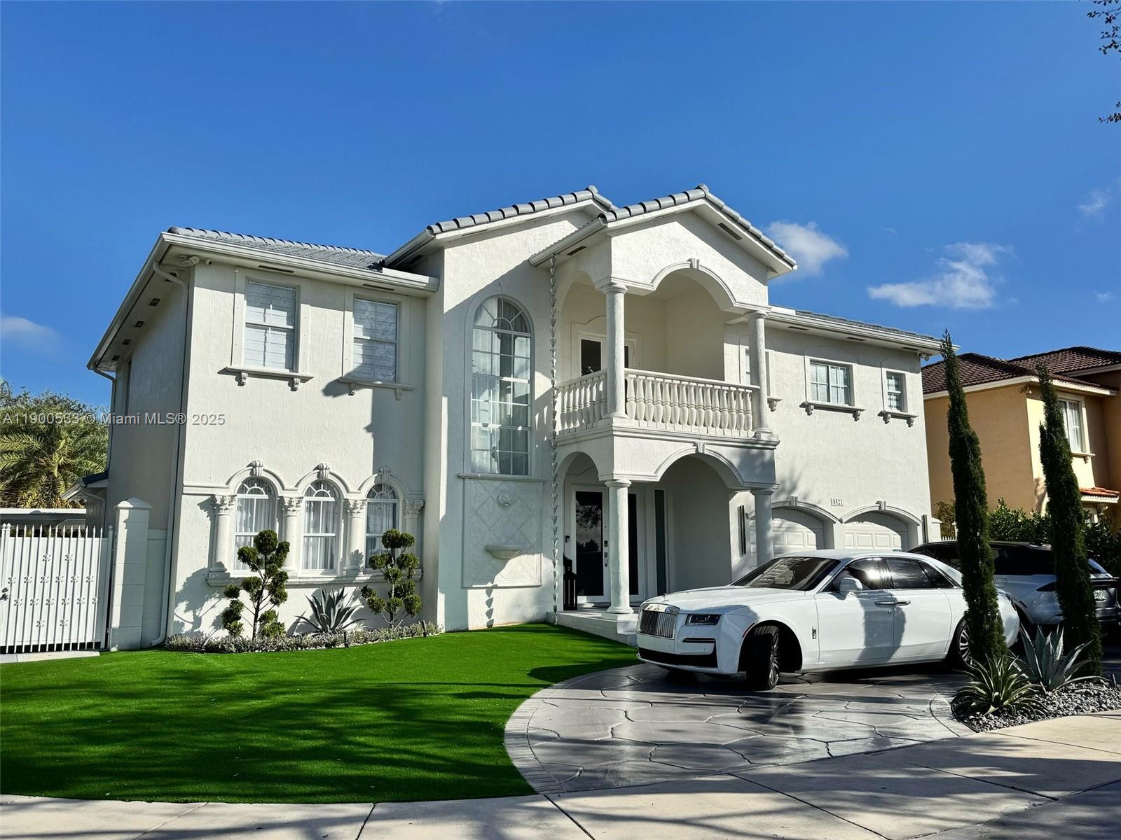 8521 NW 162nd St Property Photo 1