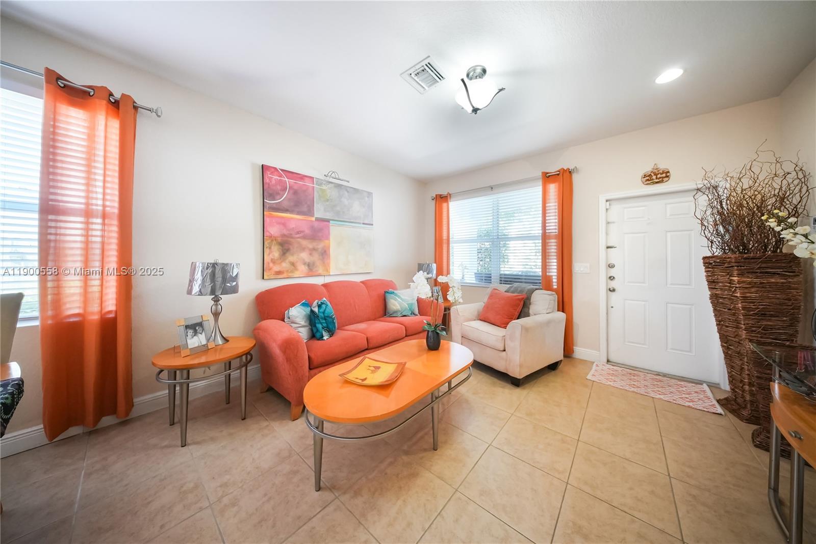 3076 Se 4th Ct Property Photo 1