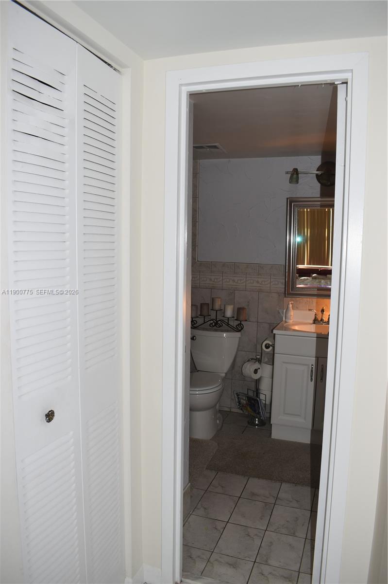 16570 Ne 26th Ave 3c Property Photo 12