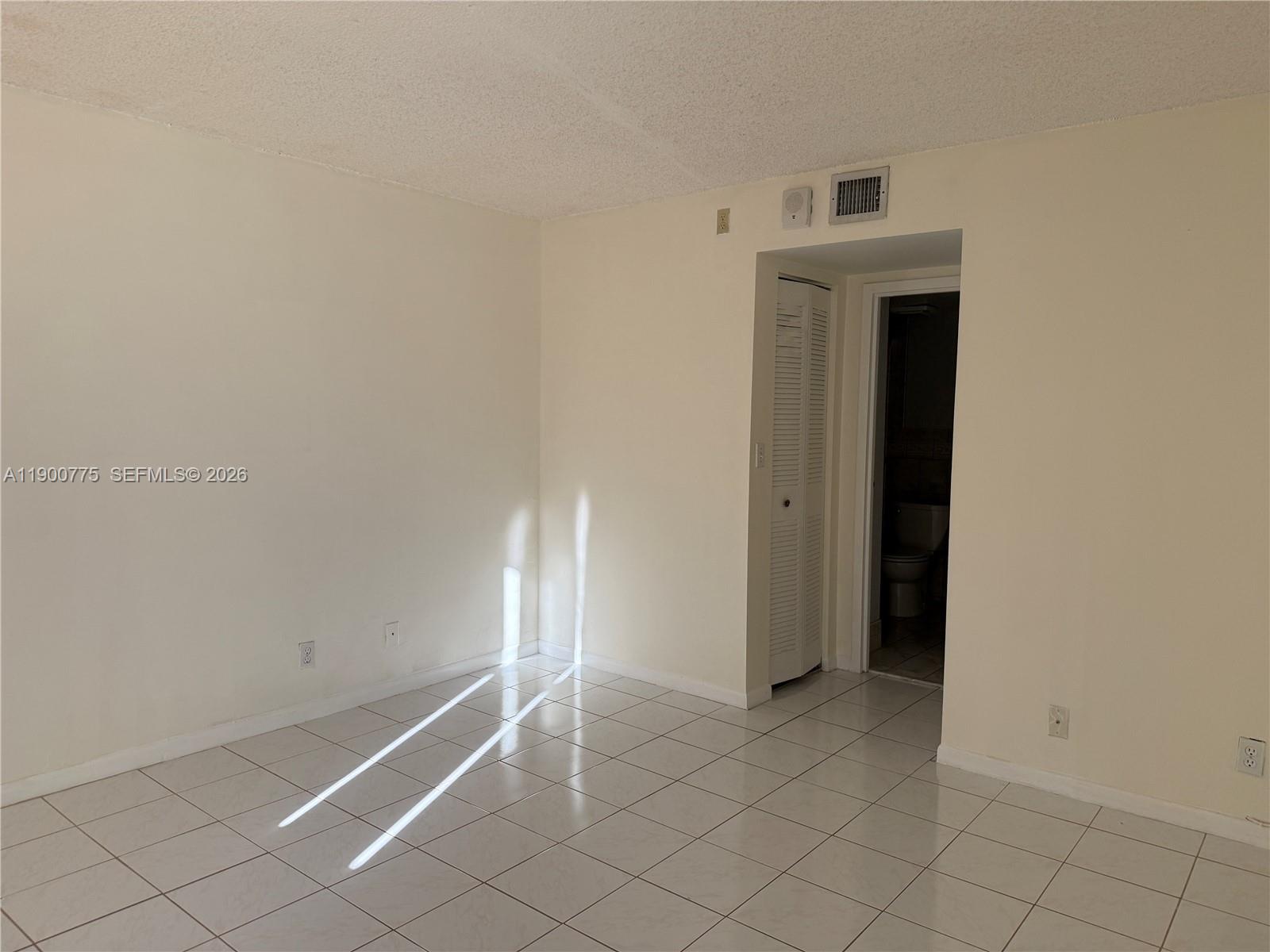 16570 Ne 26th Ave 3c Property Photo 20