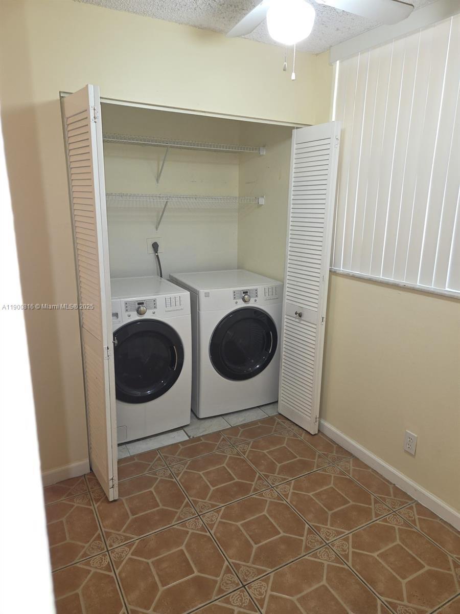 117 Lake Emerald Dr 108 Property Photo 6