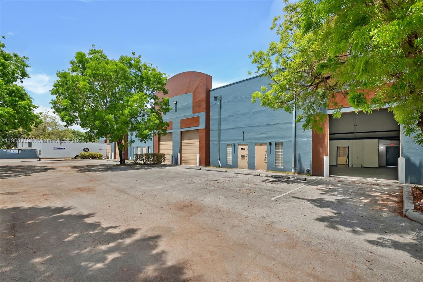 20200 Nw 2nd Ave C6 Property Photo 7