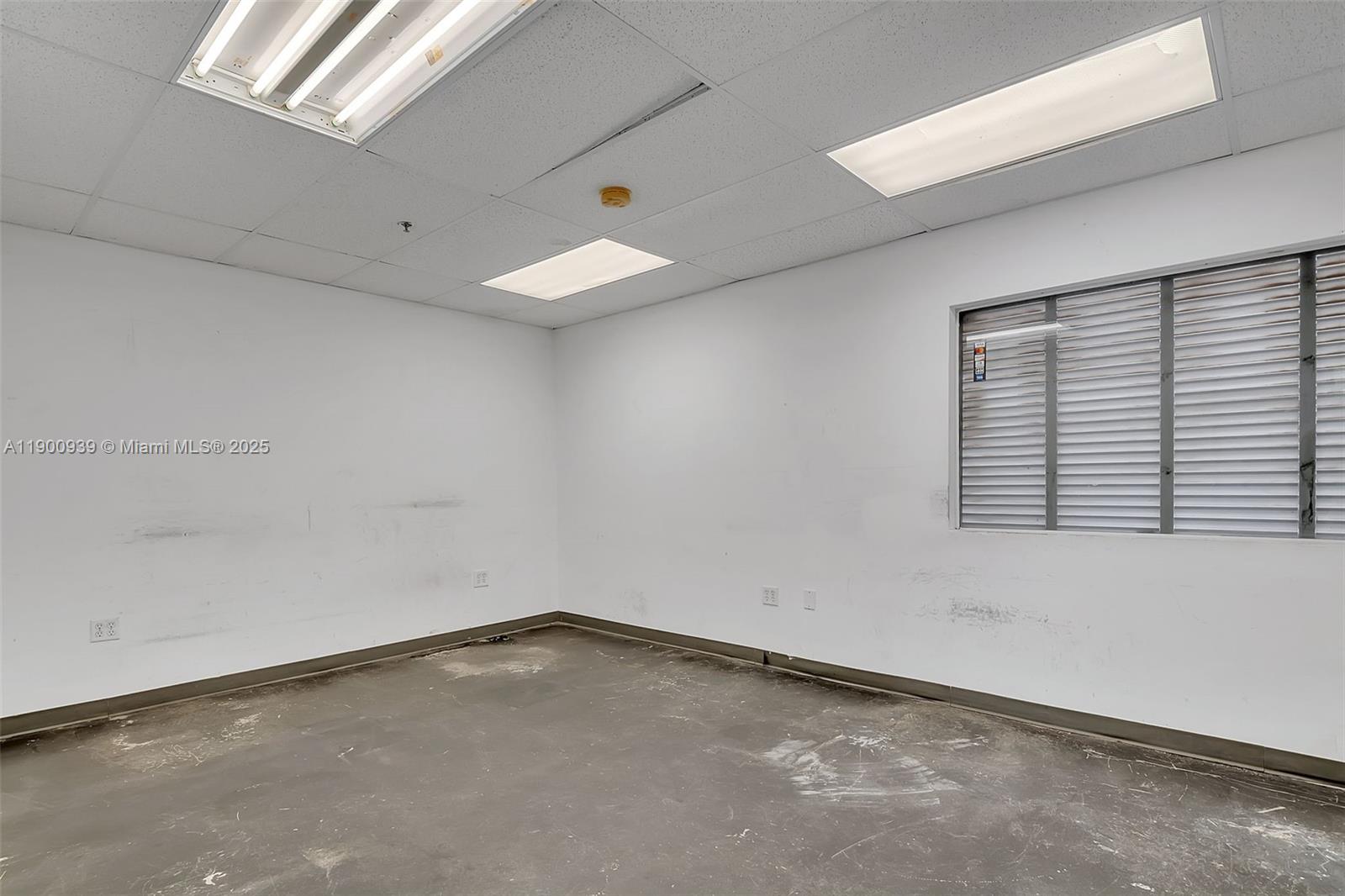 20200 Nw 2nd Ave C6 Property Photo 13
