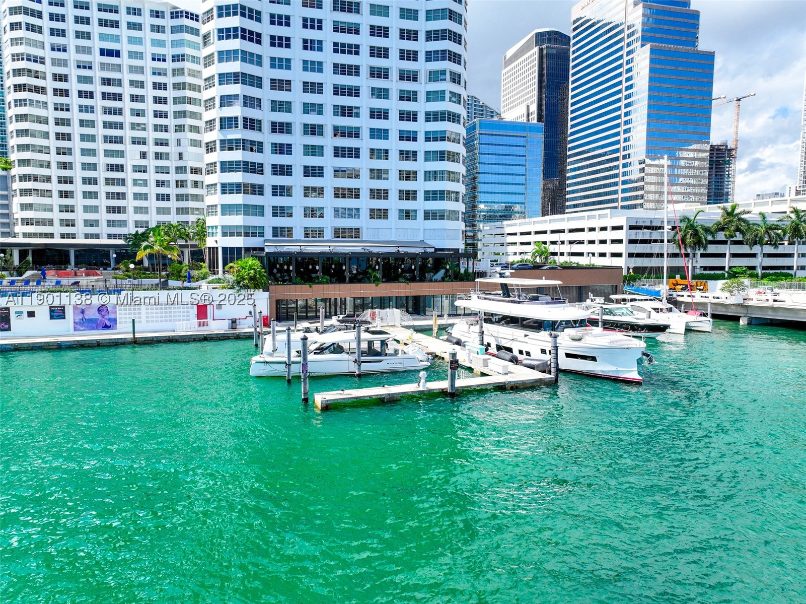 801 Brickell Bay Dr 4c042 Property Photo 2