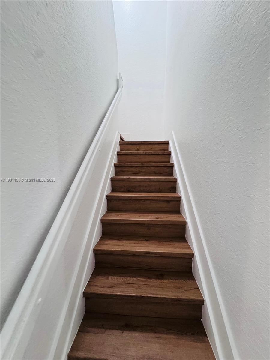 949 Sw 6th Pl Property Photo 12