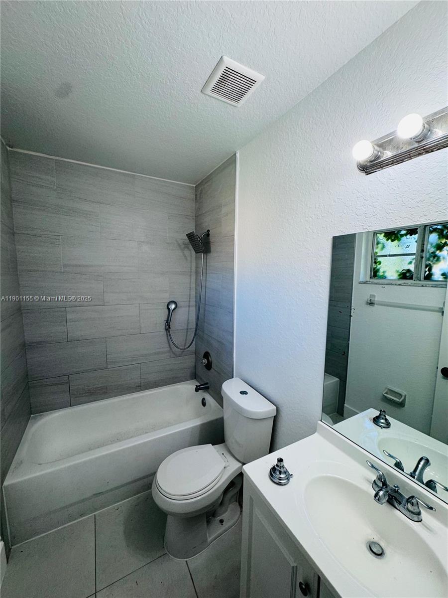 949 Sw 6th Pl Property Photo 14