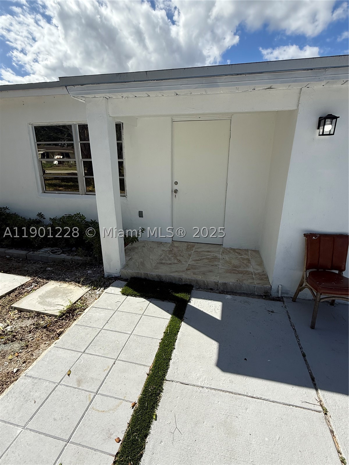 2409 Se 2nd Ave Se Property Photo 23