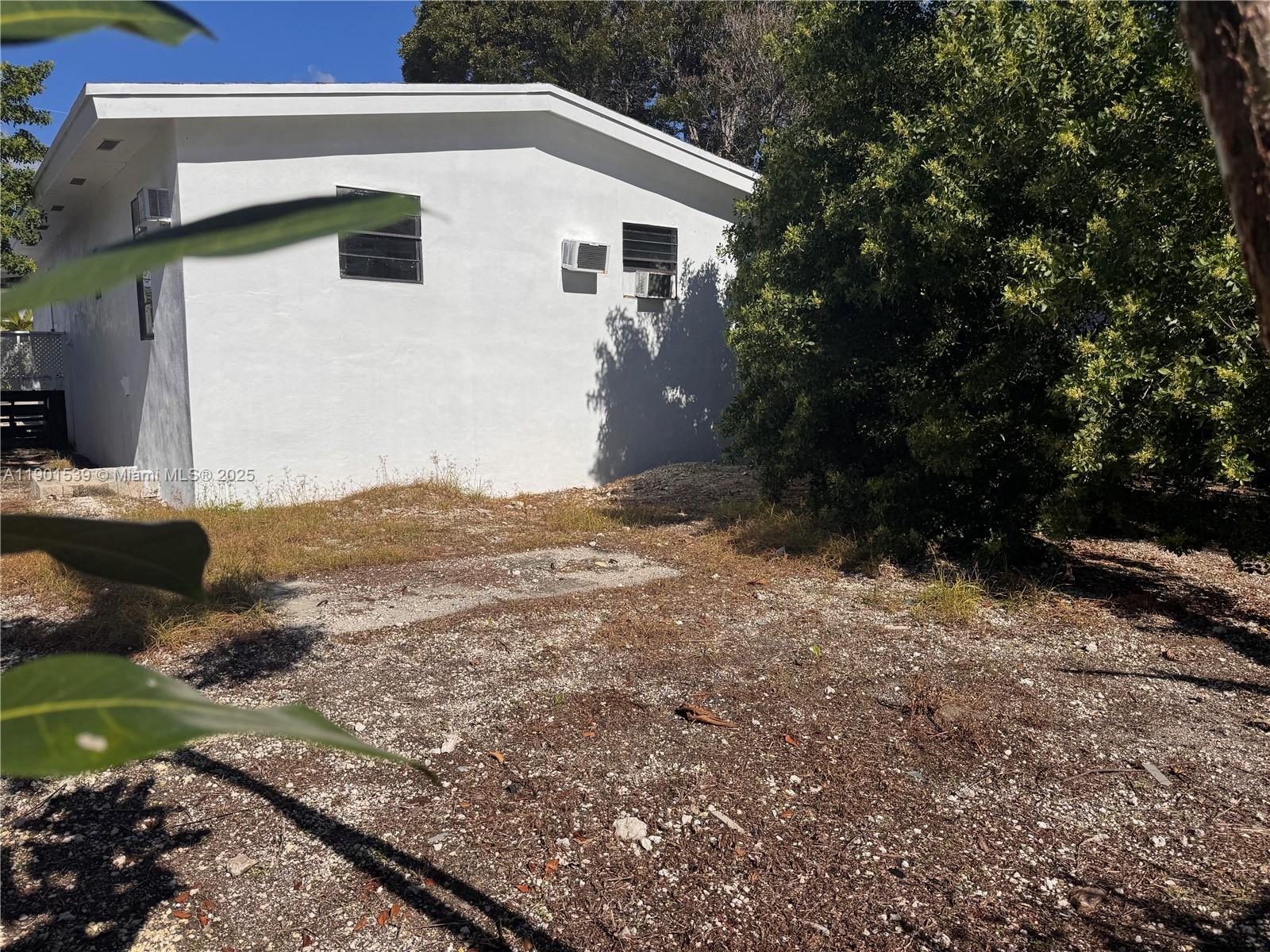 969 Plantation Rd Property Photo 22
